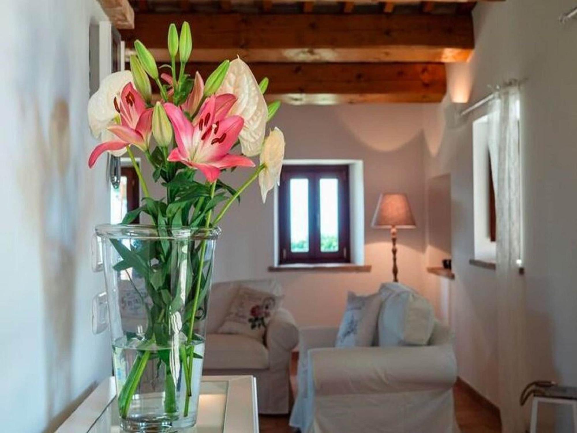 Stunning Apartment In Mombaroccio Near Metauro River Ngoại thất bức ảnh