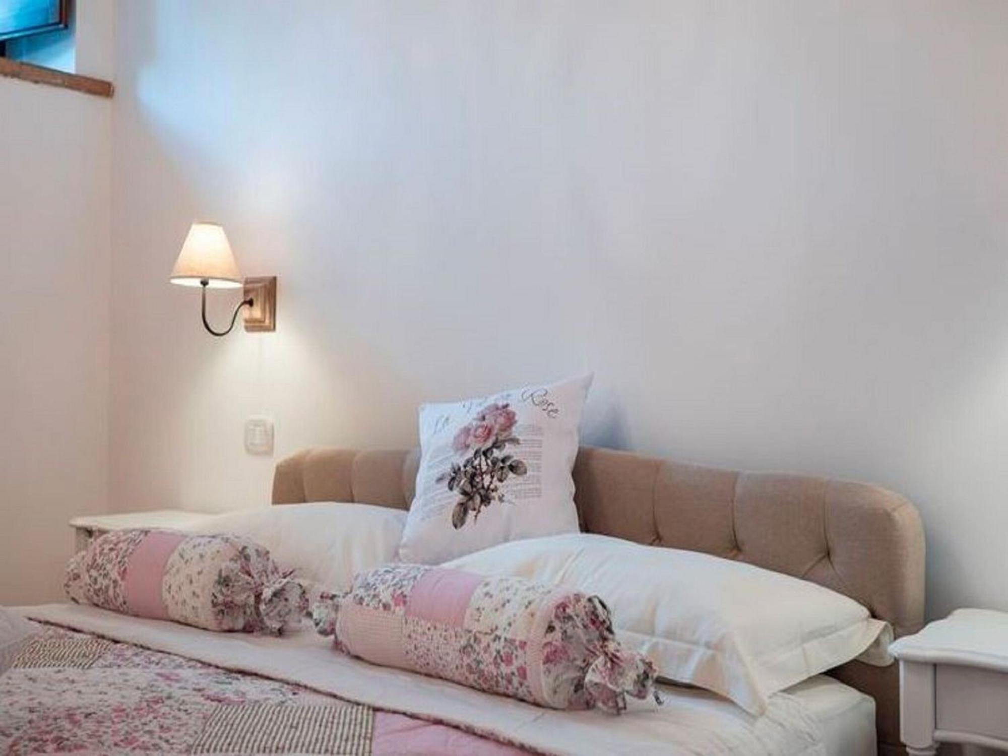 Stunning Apartment In Mombaroccio Near Metauro River Ngoại thất bức ảnh
